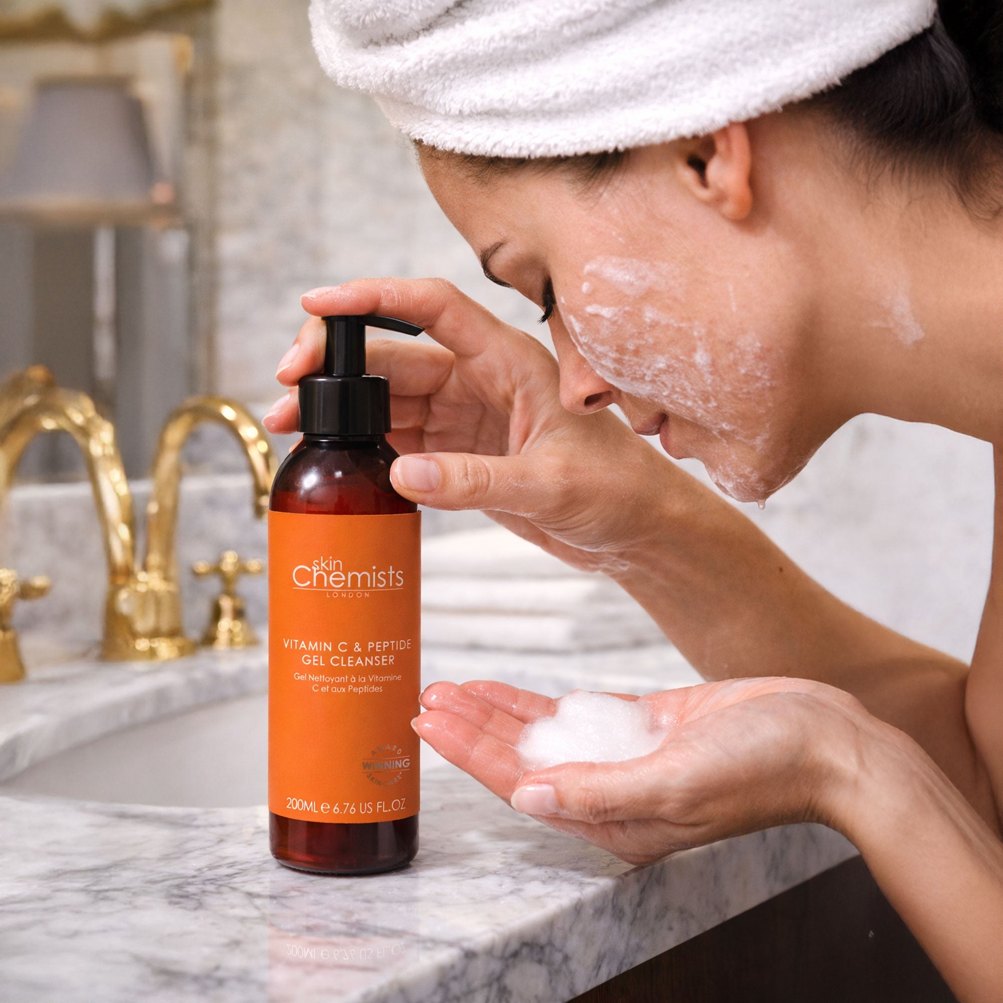 Vitamin C & Peptide Anti-Ageing Gel Cleanser 200ml