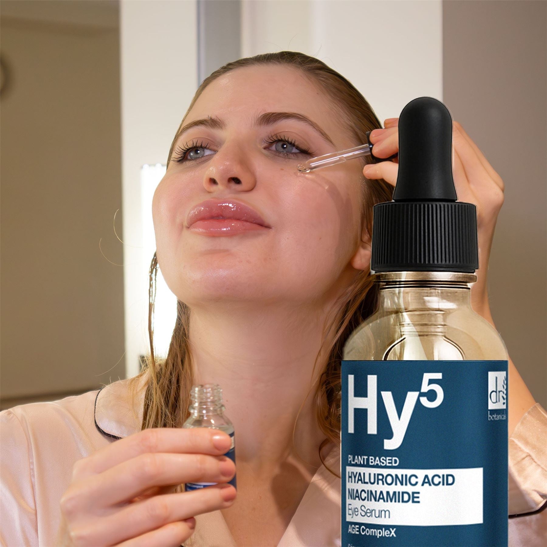 Hyaluronic Acid & Niacinamide Brightening Eye Serum | Hydrates, Smooths & Revitalises | 15ml
